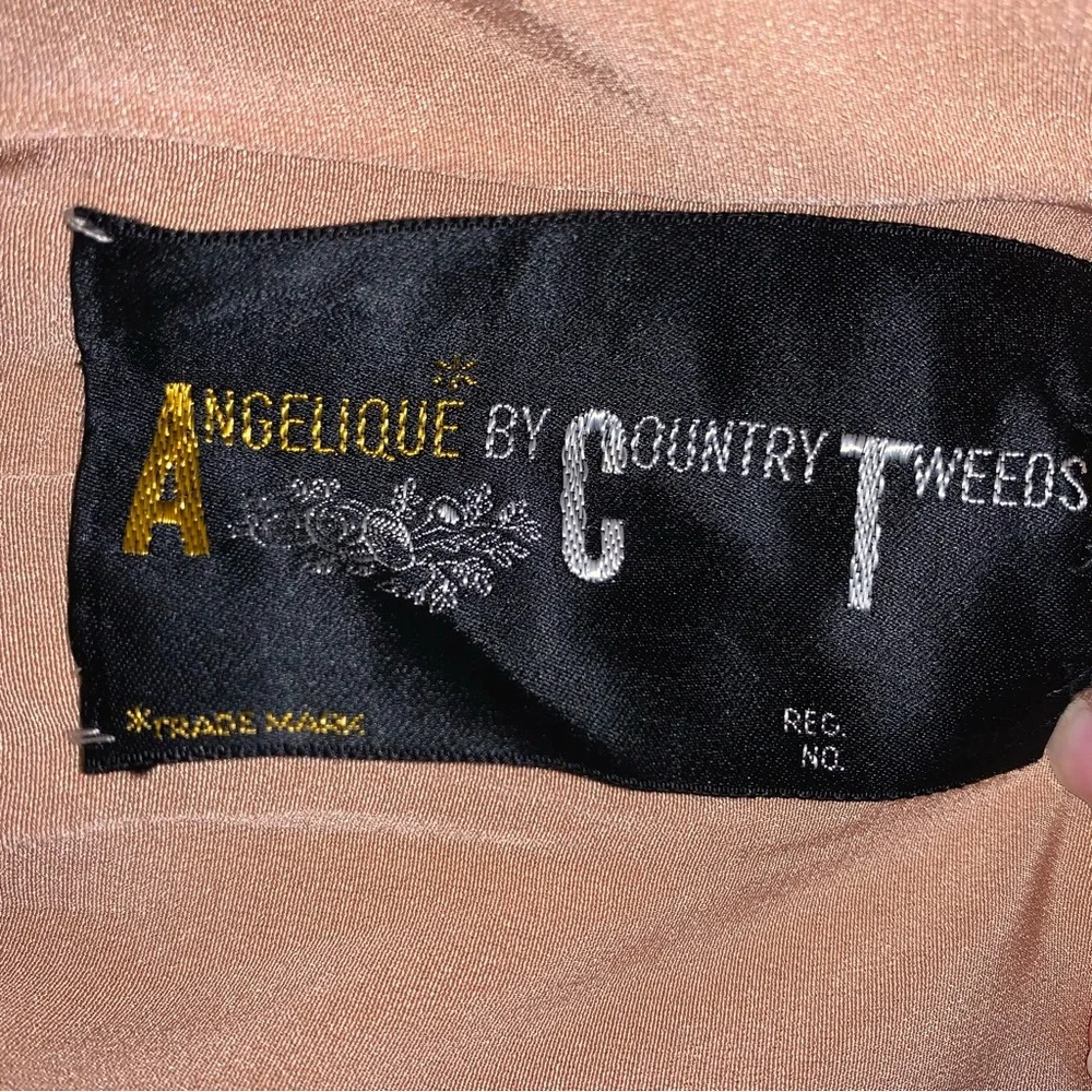 v i n t a g e :: Glamorous Soft Luxe Wool Thick Fur Collar Coat - Picture 10 of 16